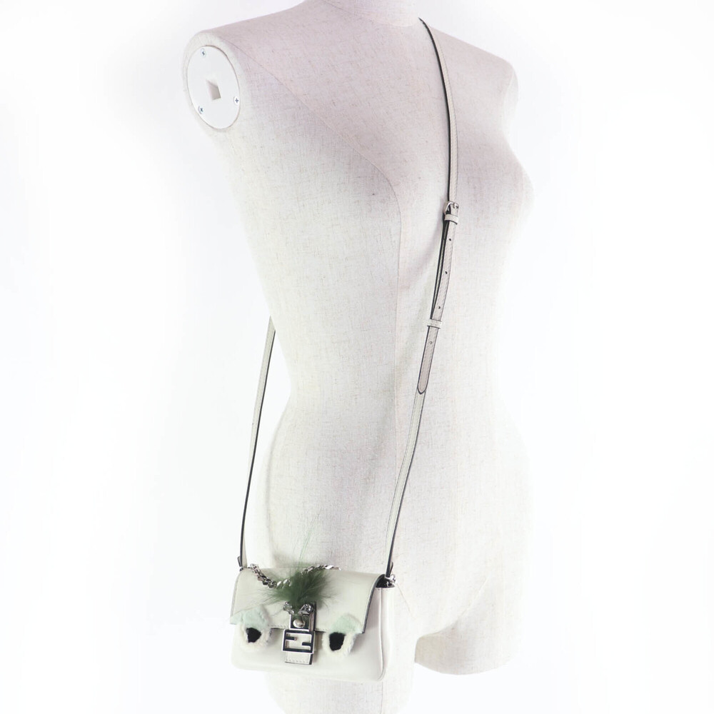 FENDI White Leather Shoulder Bag - Picture 10 of 16